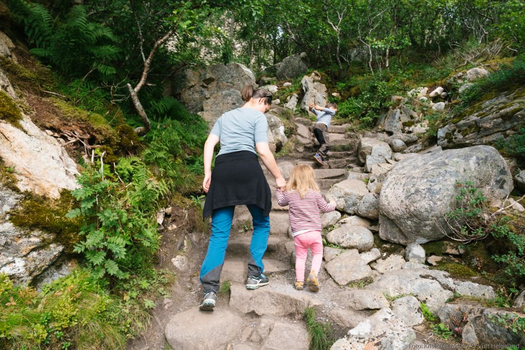 Familietur til Torghatten