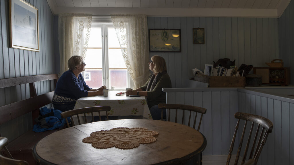 Kafégjester på Falch gamle handelssted