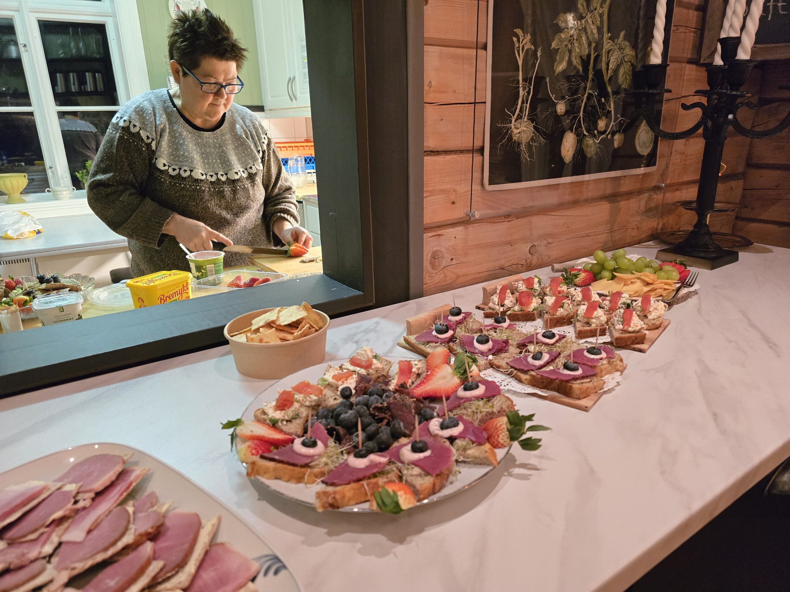 Rundt langbordet på      Brattli Gård