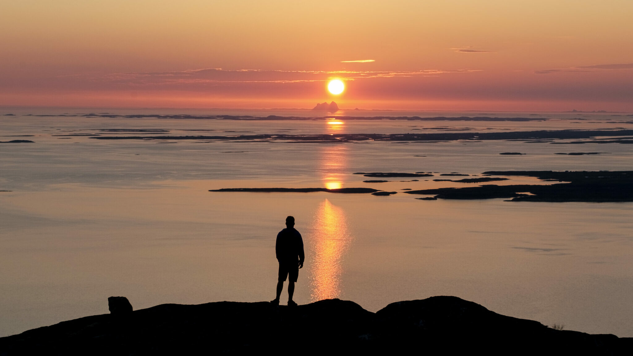 Midnight sun in Helgeland