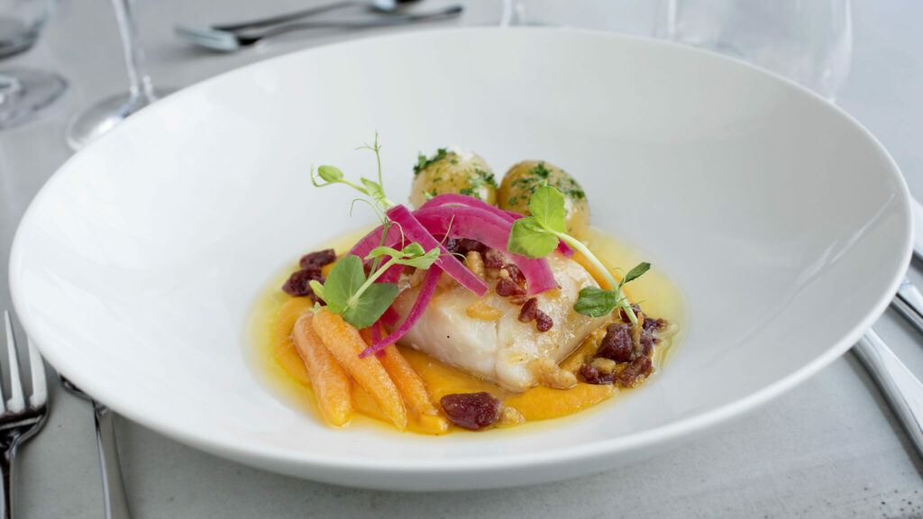 torghatten-strandrestaurant_270921_foto-mettemoller_005-edited-1-2048×1152