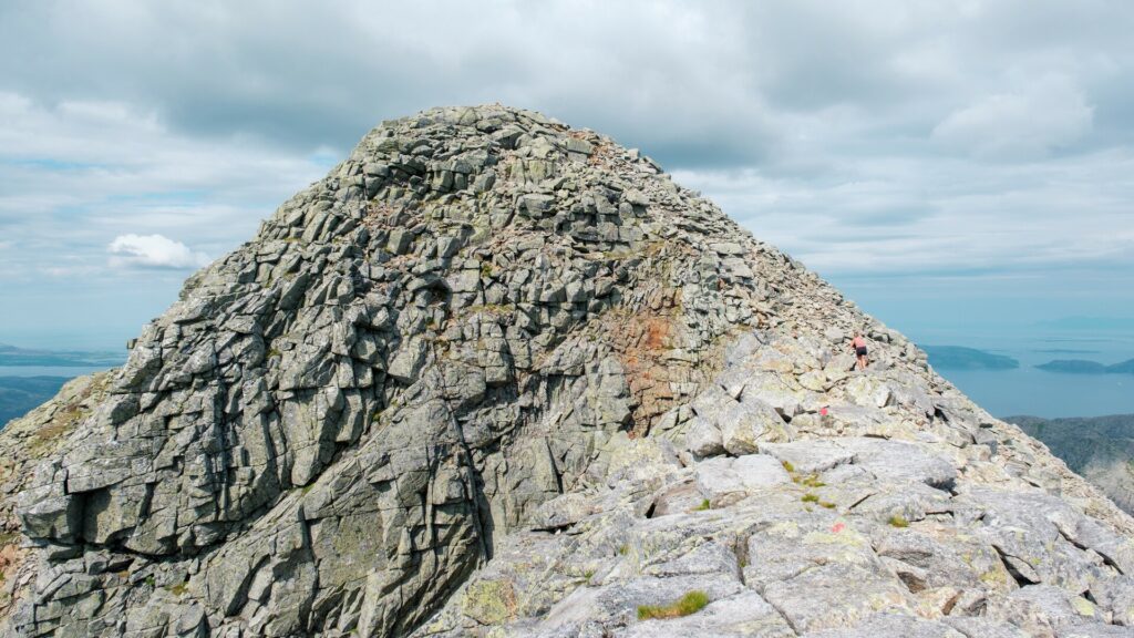 Turgåere på fjelltur til Heilhornet